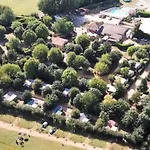 مكان تخييم Mobil 27m² Avec Terrasse - 5 Personnes - Api-1-52-308 *