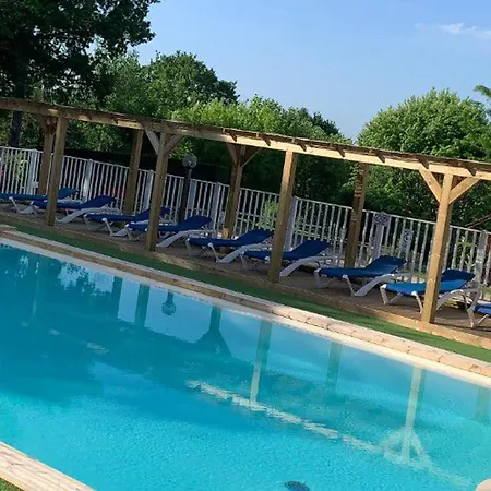 Mobil 27m² Avec Terrasse - 5 Personnes - Api-1-52-308 캠프장