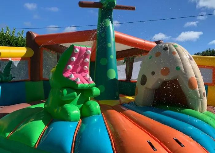 Mobil 27m² Avec Terrasse - 5 Personnes - Api-1-52-308 Kemping Limeuil